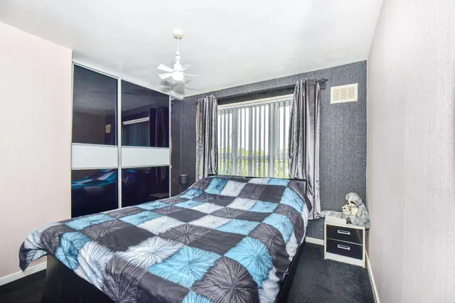 Tithe Barn Avenue, Sheffield, S13, photo 3