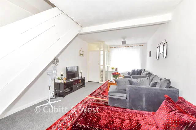 Winchester Road, Portsmouth, PO2, photo 2