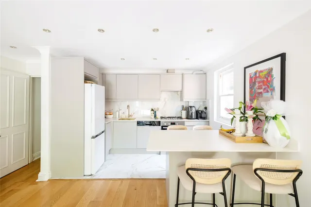 Lambolle Road, Belsize Park, NW3, photo 2