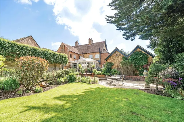 Park Road, Toddington, LU5, photo 2
