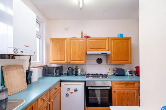 Warlters Close, Holloway, N7, photo 2
