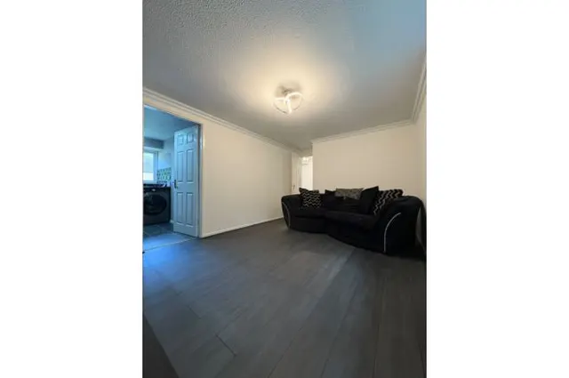 Oldham Road, Ashton-Under-Lyne, OL7, photo 3