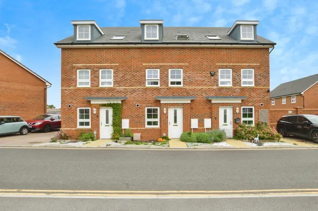 Isabella Street, Bearwood, BH11, photo 1