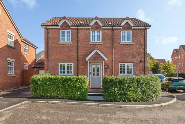 Roys Place, Bathpool, TA2, photo 1