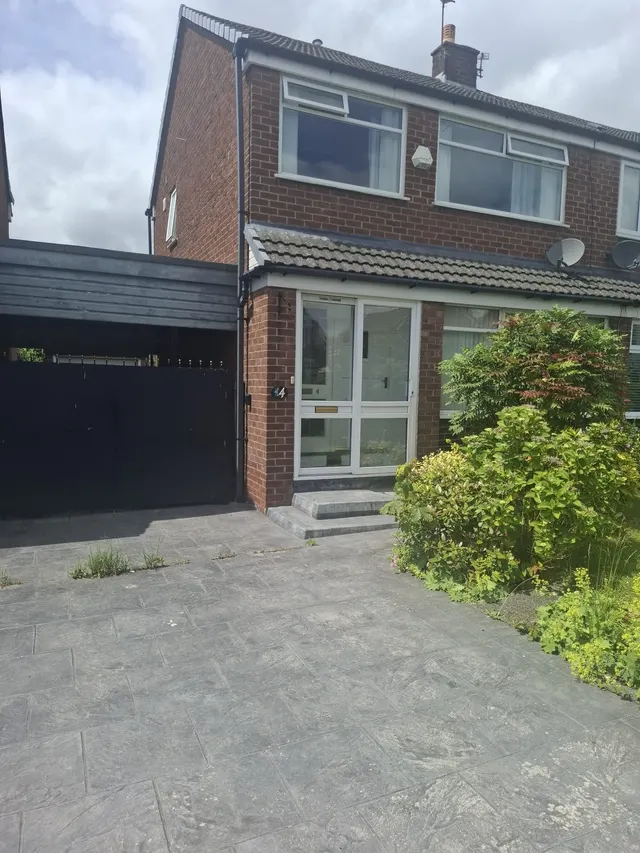 Whernside Avenue, Ashton-Under-Lyne, OL6, photo 1