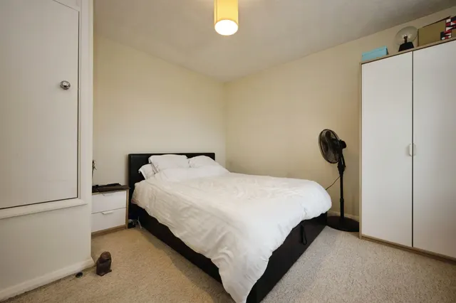Fyne Drive, Linslade, LU7, photo 3