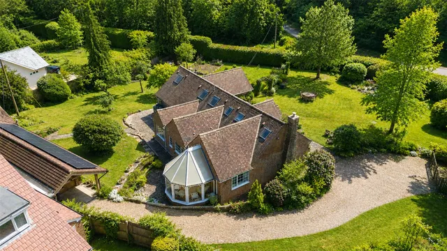 Green Lane, Ellisfield, RG25, photo 1
