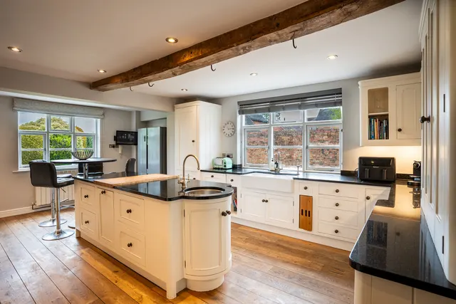 Shenstone, Kidderminster, DY10, photo 3