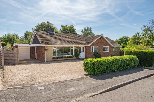 Downs Close, Eastbury, RG17, photo 1