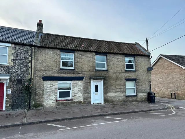 High Street, Lakenheath, photo 1