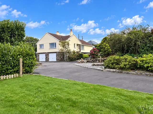 Bolventor, Launceston, PL15, photo 1