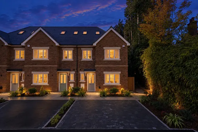 Hersham Road, Walton-On-Thames, KT12, photo 1