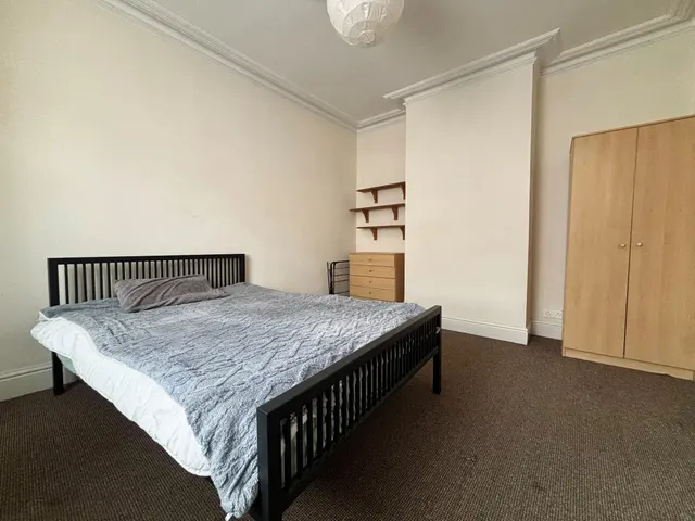 Telephone Road, Southsea, PO4, photo 2