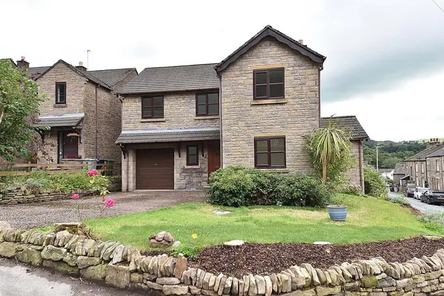 4 bedroom house, Cocksheadhey Road, Bollington, SK10