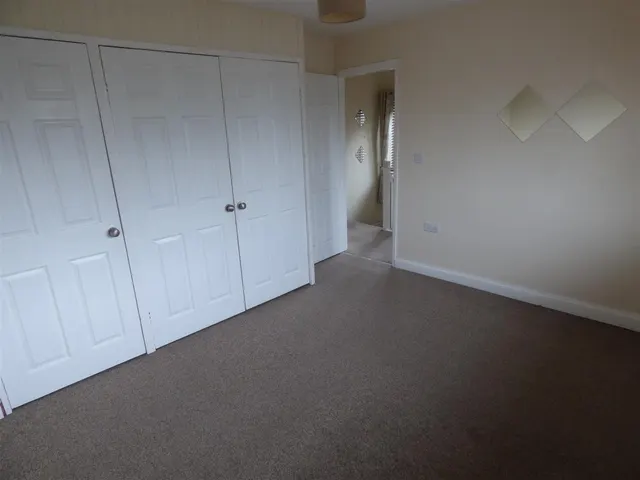 Toton Lane, Stapleford, NG9, photo 3