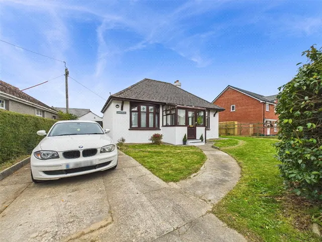2 bedroom house, Dobles Lane, Holsworthy, EX22