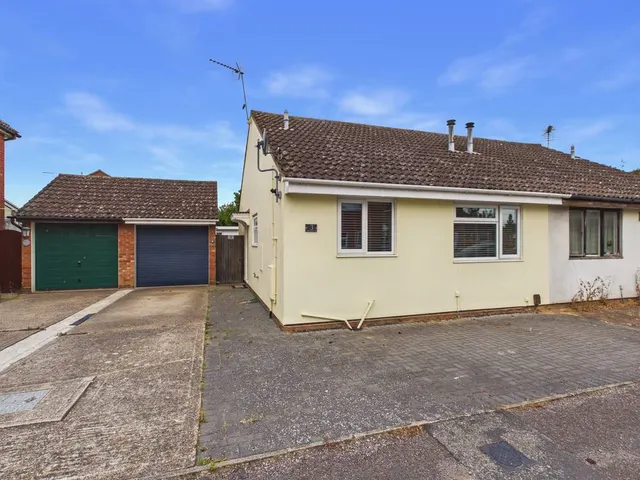 Ashground Close, Trimley St. Martin, IP11, photo 1