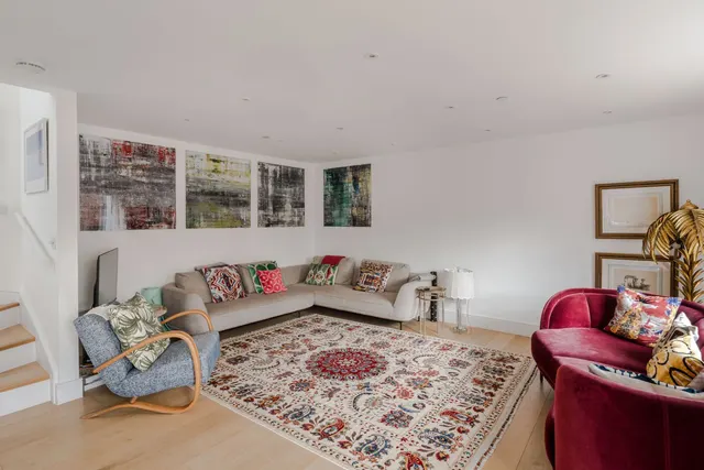 Photo 2 — Sirdar Road, Notting Hill, London, W11 4EF