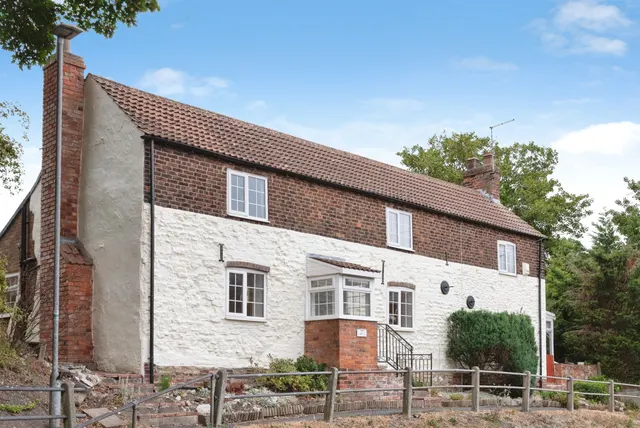 Old Village Road, Little Weighton, HU20, photo 1
