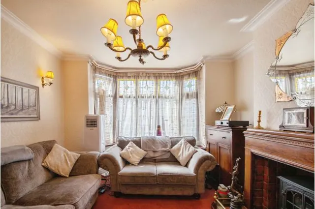 Photo 2 — Crawshaw Grove, Sheffield