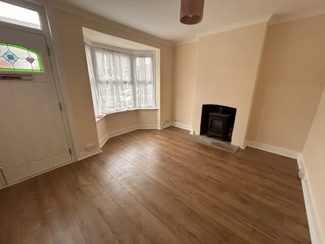 Cleveland Street, Kempston, MK42, photo 2