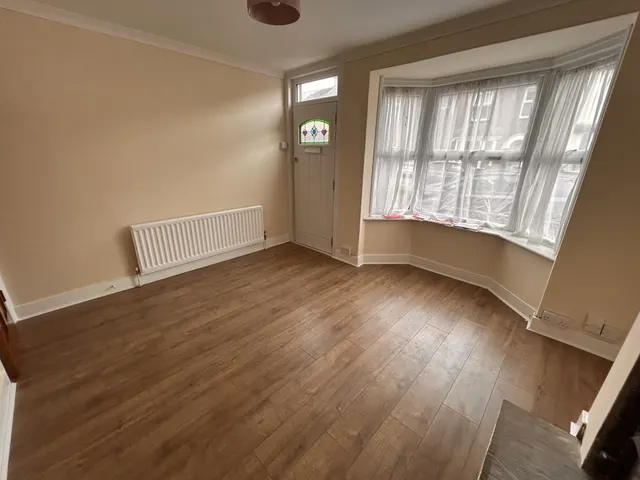 Cleveland Street, Kempston, MK42, photo 3