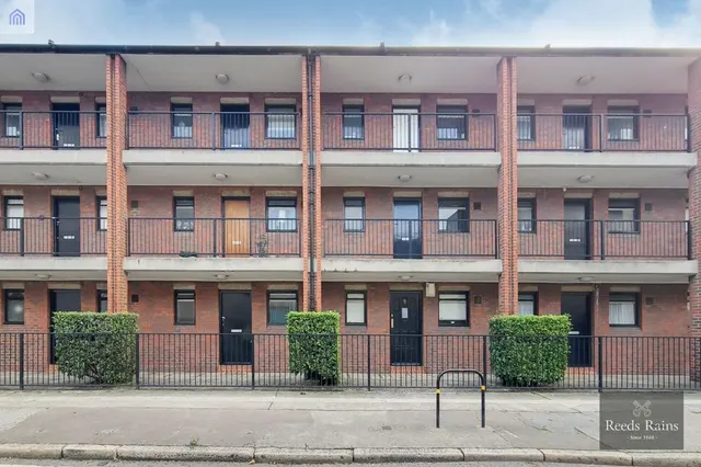 Cooper Close, London, SE1, photo 1