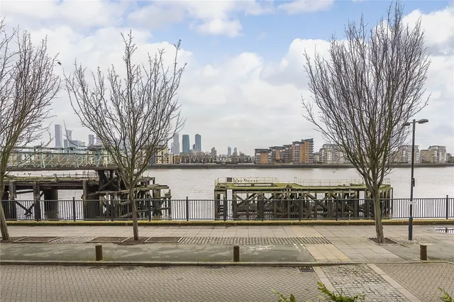 Photo 3 — Glaisher Street, London, SE8