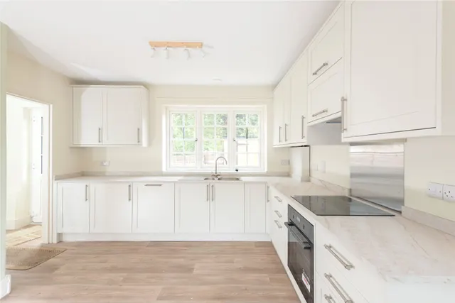 Church Walk, North Crawley, MK16, photo 2