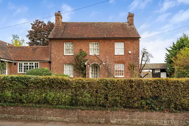 High Street, Loxwood, RH14, photo 1