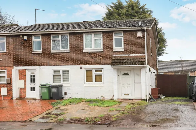 Hordern Road, Whitmore Reans, WV6, photo 1