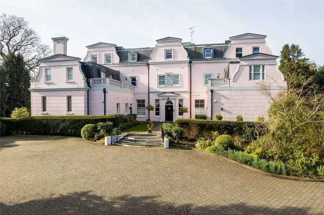 Photo 3 — Brockham Park House, Rykens Lane, Betchworth, Surrey, RH3 7BS