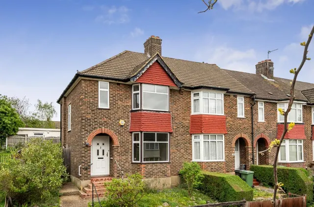 South Park Crescent, London, SE6 1JS, photo 1