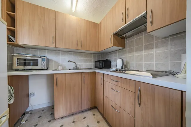 Photo 2 — Forge Close, Hayes, Kent, BR2
