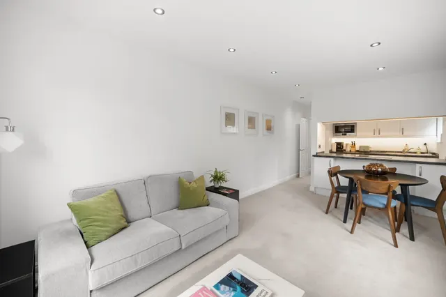 Radipole Road, Fulham, SW6, photo 2