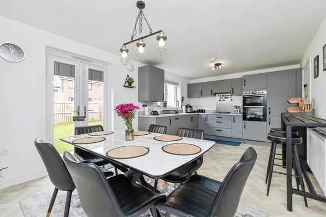 Photo 3 — Cowgreen Close, Eaglescliffe, Stockton-on-Tees, TS16