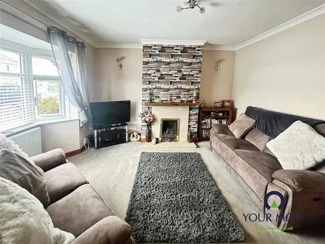 Photo 2 — Heath Avenue, Bedworth, Warwickshire, CV12