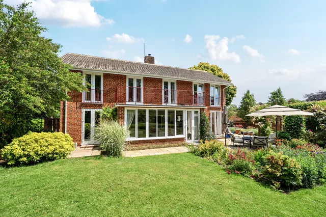 Itchel Lane, Crondall, Farnham, GU10, photo 1