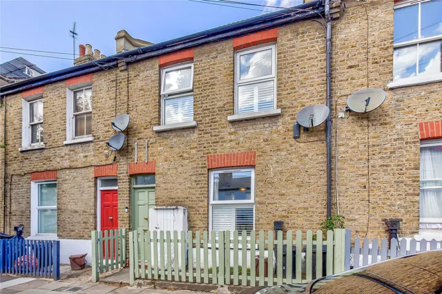 Photo 3 — Besley Street, Furzedown