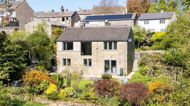 Old Road, Thornton in Craven, BD23, photo 1