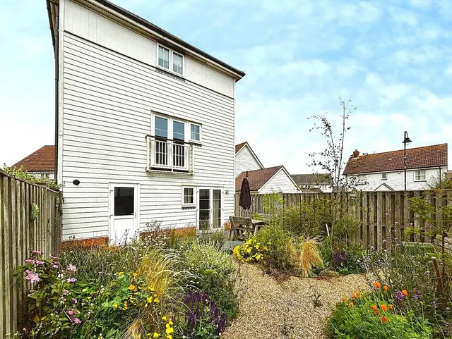 Photo 3 — Sandy Way, Camber, East Sussex, TN31