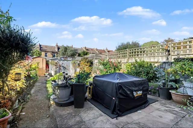 Woodville Road, Thornton Heath, CR7, photo 2