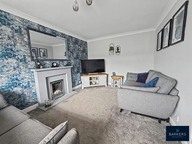 Photo 2 — Teasel Close Oakenshaw, Bradford BD12 7DH