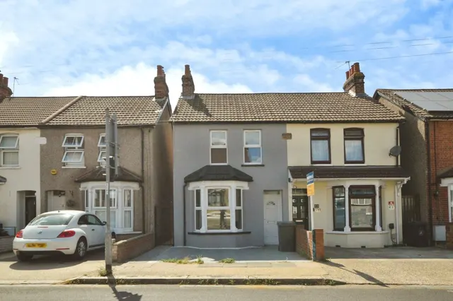 Park Lane, HORNCHURCH, Essex, RM11, photo 1