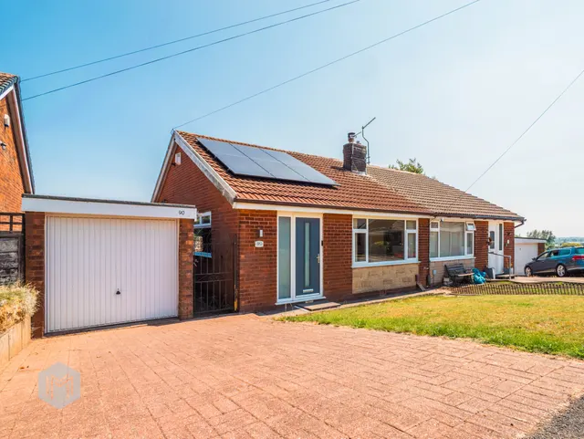Burnmoor Road, Bolton, BL2 5LU, photo 1
