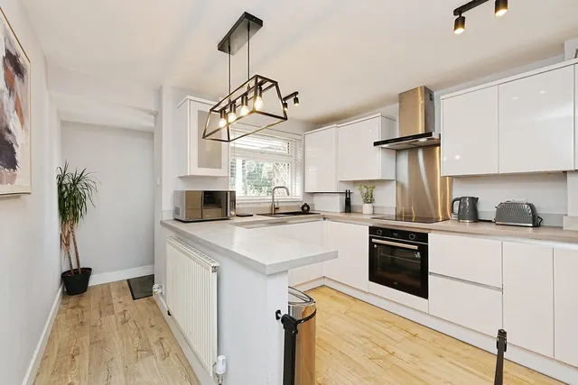 Mowbray Road, London, SE19, photo 1