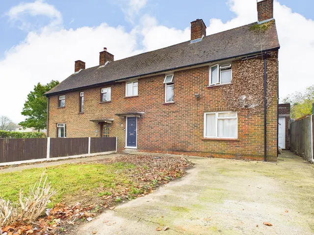 Lefroy Avenue, Basingstoke, RG21, photo 1