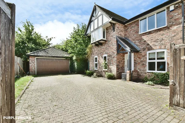 Grove Lane, Timperley, WA15, photo 1