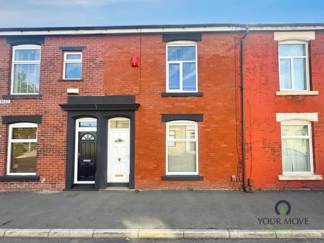 Sandringham Road, Darwen, BB3, photo 1