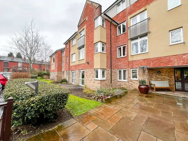 Garside Street, Hyde, SK14, photo 1